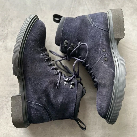 Hugo Boots - Picture 4 of 10